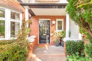 Photo 25- click for photo gallery